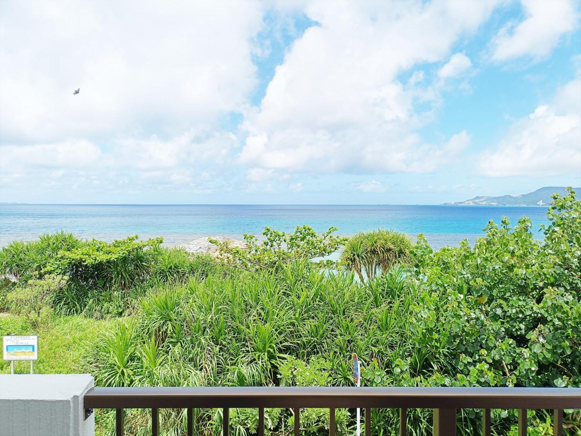 Kariyushi Sea Side House *