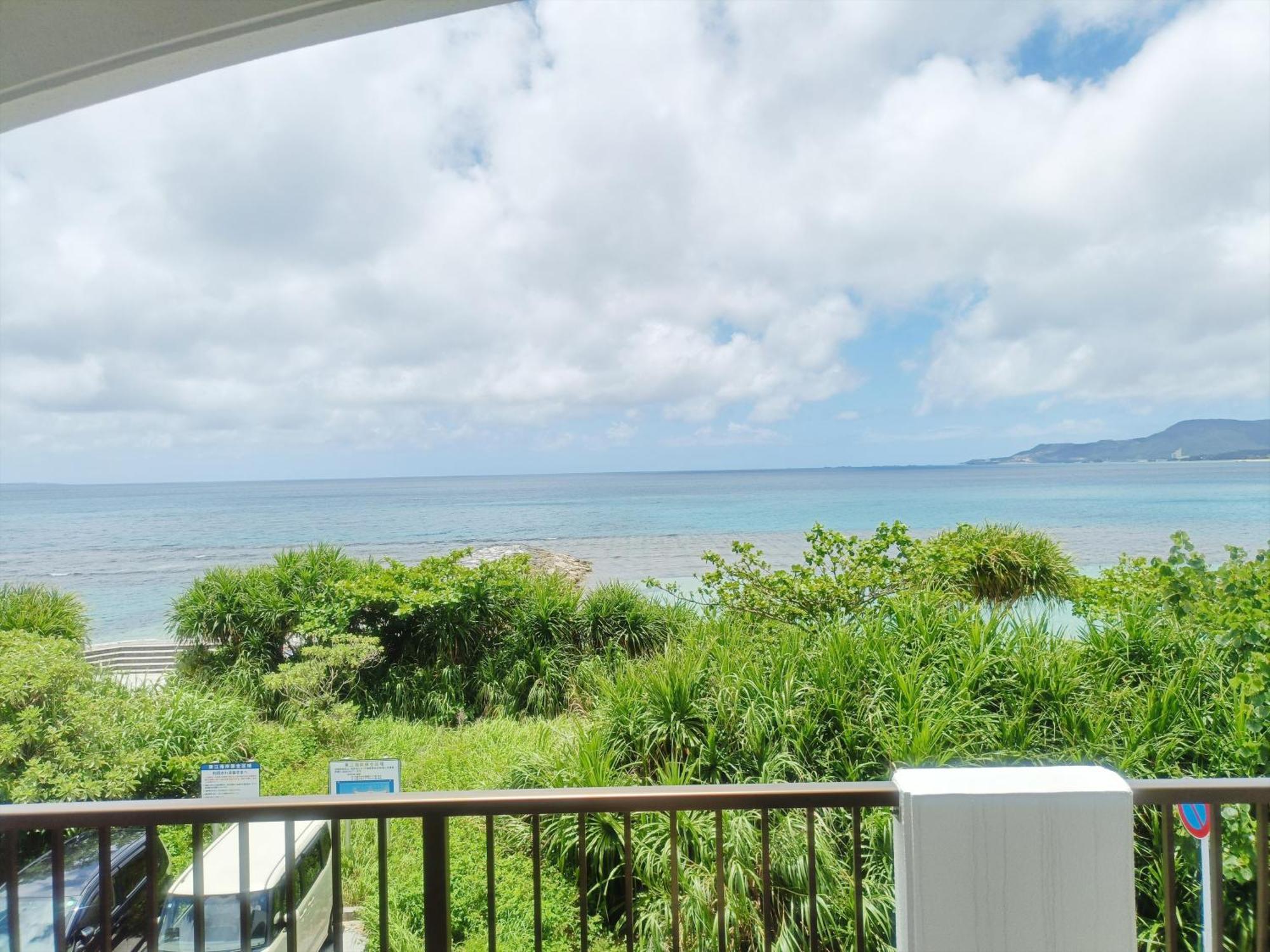 Kariyushi Sea Side House Apartment Nago