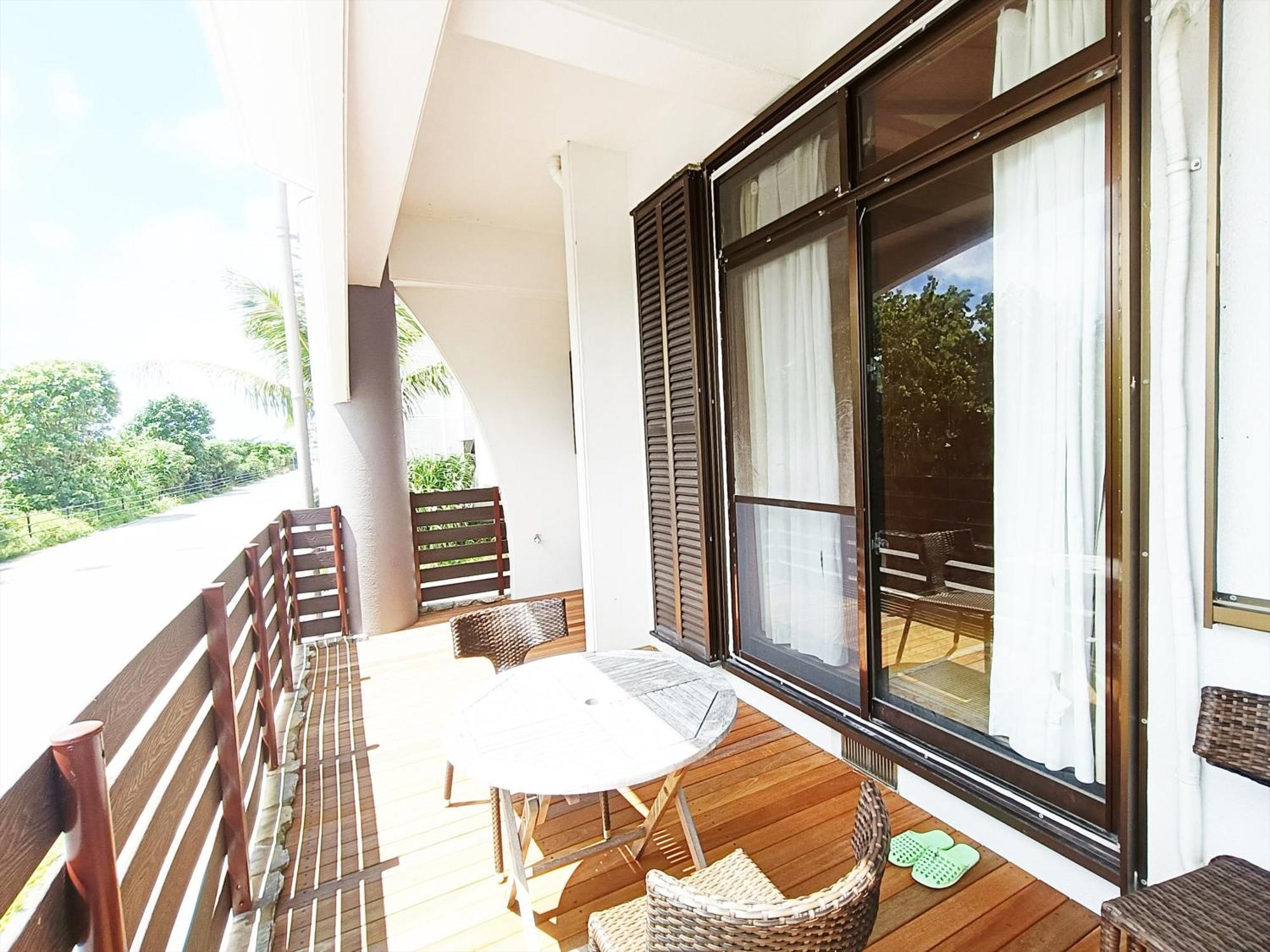 Apartment Kariyushi Sea Side House