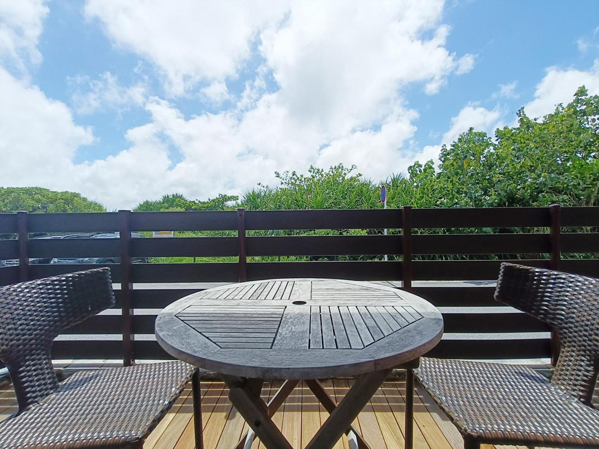 Apartment Kariyushi Sea Side House *